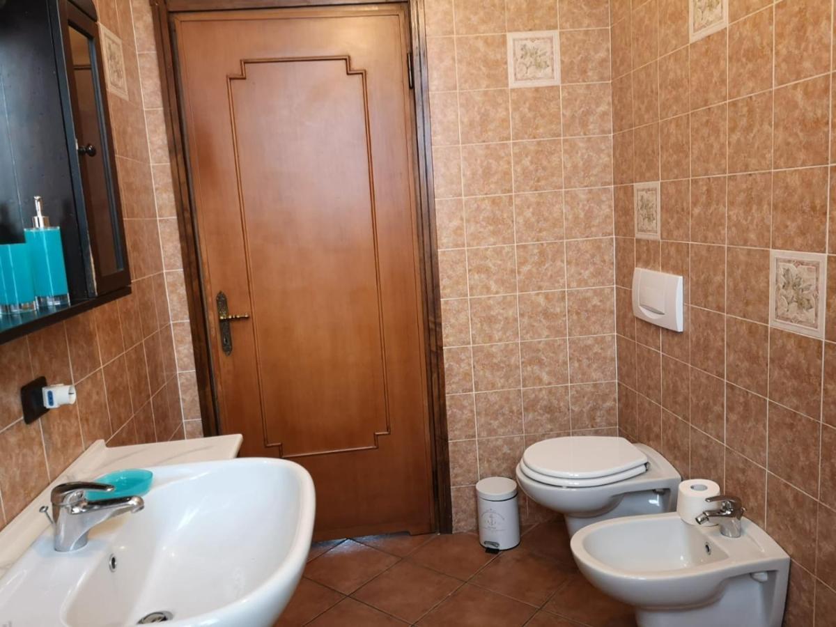 Appartamento Le Due Rocche Arona Exteriör bild